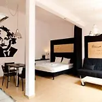Nobel Apartahotel 3*